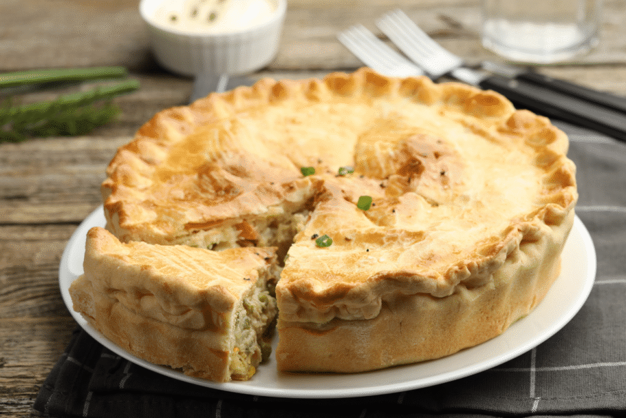 receita-de-torta-de-frango-cremosa-910x607-1.png