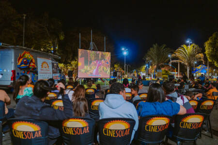 Cinema movido a energia solar faz sessão gratuita com pipoca no Parque Augusta!