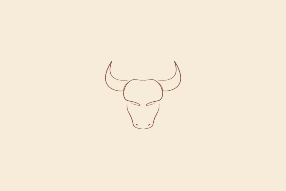 Ilustração minimalista de uma cabeça de touro vista de frente, com chifres curvados para cima, em marrom, representando o signo de Touro sobre fundo bege.