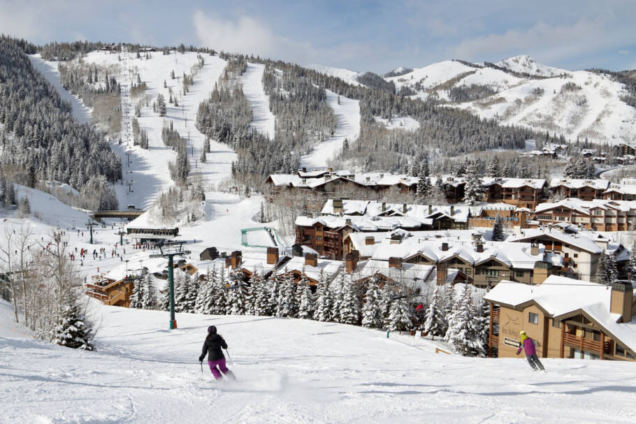 Deer Valley Resort é excluiva para esquiadores e tem entrada controlada