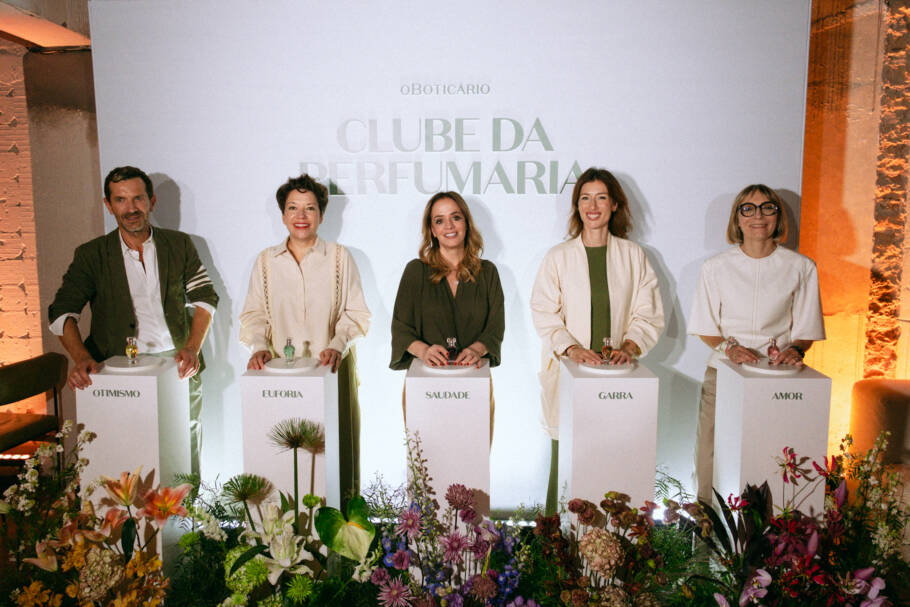 Os perfumistas Yann Vasnier, Natasha côté-Mouzannar, Patrícia Nogueira, Leslie Gauthier e Veronique Nyberg