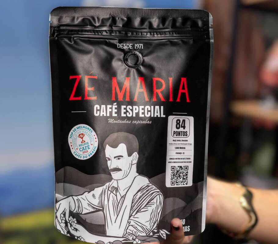 A família Ovani acompanha de perto cada etapa da produção do Café Zé Maria e mantém um cuidado que começa ainda no cafezal