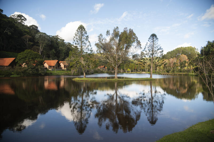 A Eco Lodge Natureza está instalada dentro da Reserva Ambiental Águia Branca
