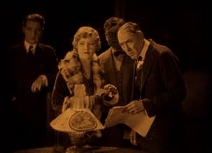 Cena do filme “O Gato e o Canário”, de 1927