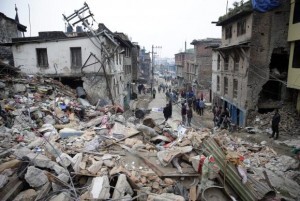 Destruição de prédios em Katmandu, após terremotoAbir Abdullah.