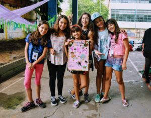 Grils Rock Camp recebeu 90 meninas em 2016 e tem retorno positivo dos pais.