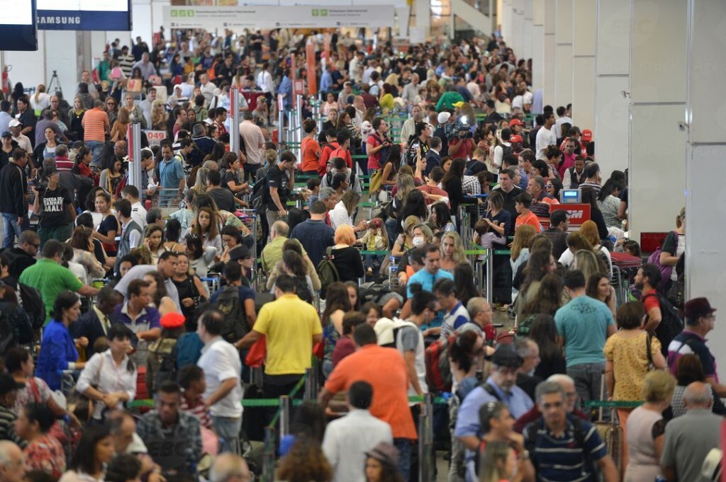 Movimentação no aeroporto Juscelino Kubitschek, em Brasília