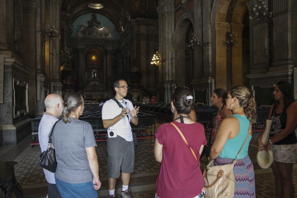Os passeios gratuitos ocorrem de terça a domingo, até o dia 1º de março