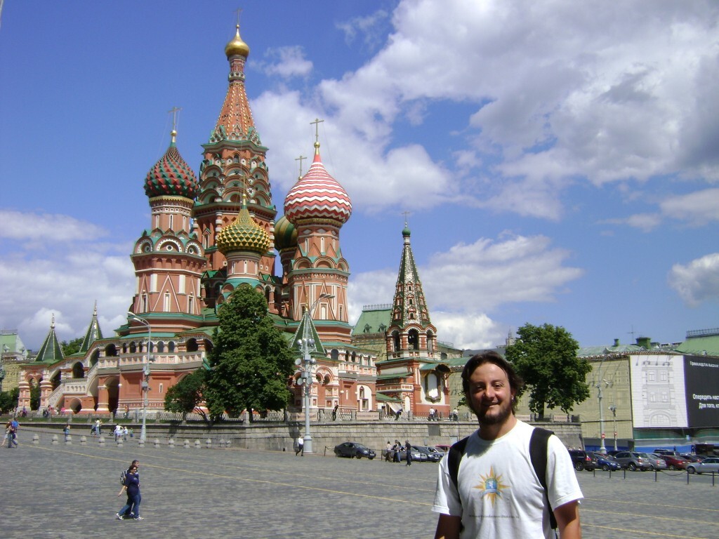 Na Catedral de São Basílio, na praça Vermelha, em Moscou (Rússia)