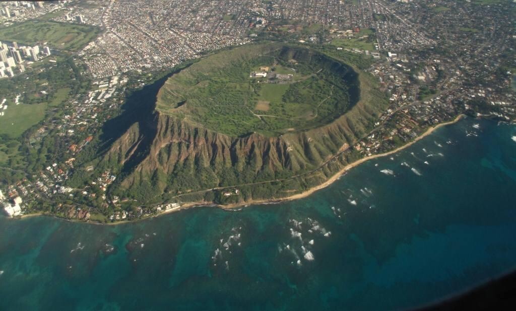 Vista do Diamond Head, um vulcão extinto e que pode ser visitado