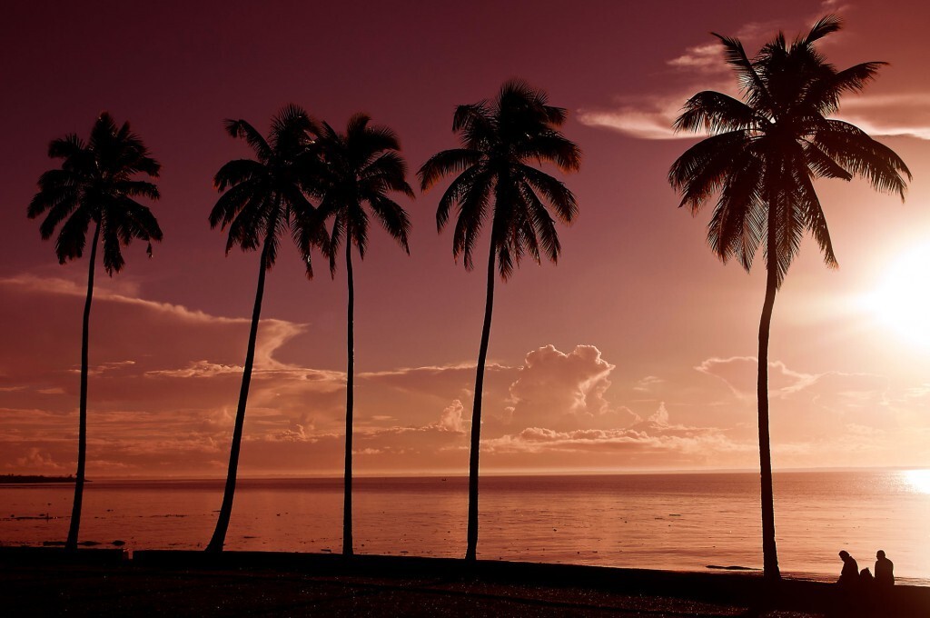 Pôr do sol em Fiji, na Oceania (foto: Kyle Post/Flickr-Creative Commons)