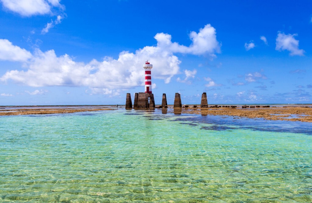 Farol da Praia de Ponta Verde, na Orla Principal de Maceió