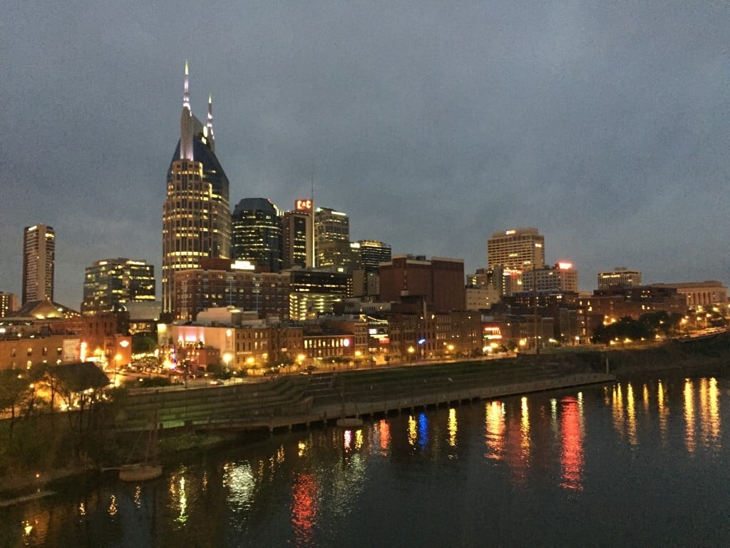 Vista de Nashville e do rio Cumberland