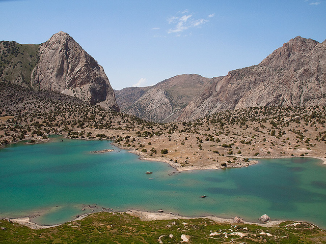 Lago Kulikalon no Tajiquistão