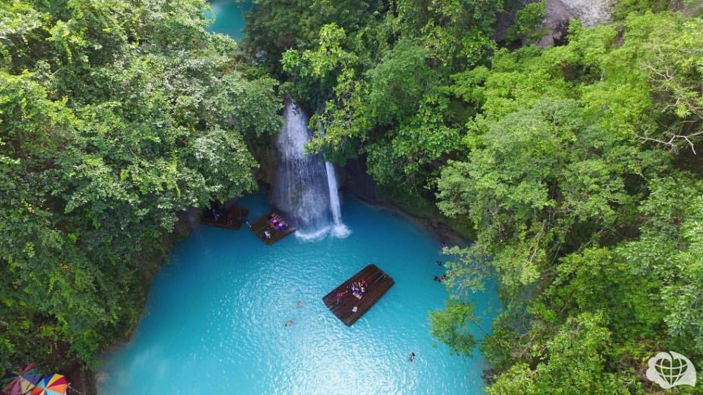 Cachoeira de Kawasan, uma das principais atrações em Oslob, um dos paraísos das Filipinas