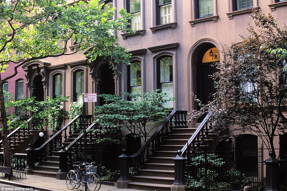 Apartamento em West Village onde morava Carrie Bradshaw, personagem de Sarah Jessica Parker na série ‘Sex and the City’