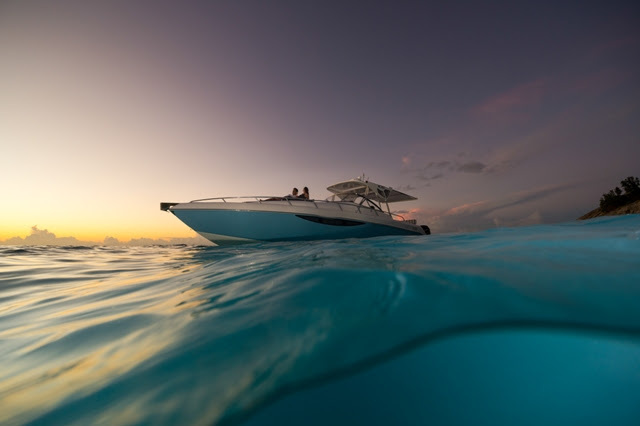 11 – Navegue pelas águas de Seychelles em uma lancha