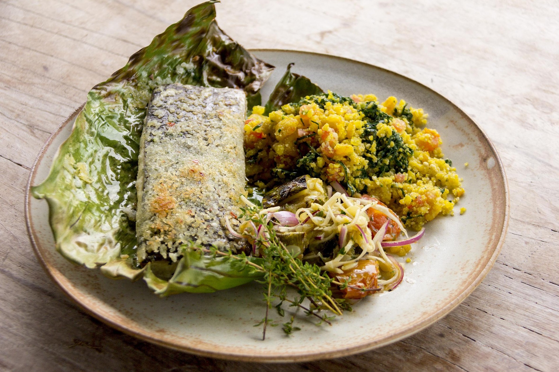 Moquém de tainha com farofa de taioba e saladinha de abobrinha paulista defumado é um dos pratos do evento