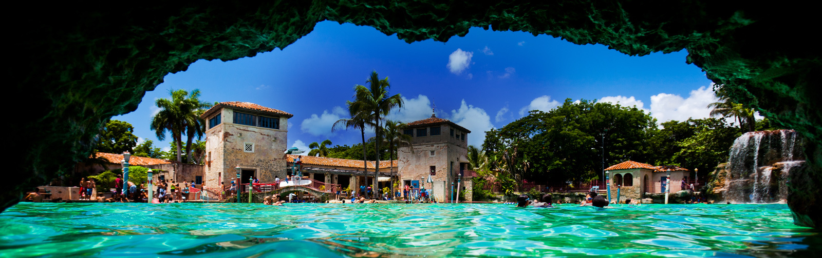 Venetian Pool, a maior piscina artificial da Flórida, em Coral Gables