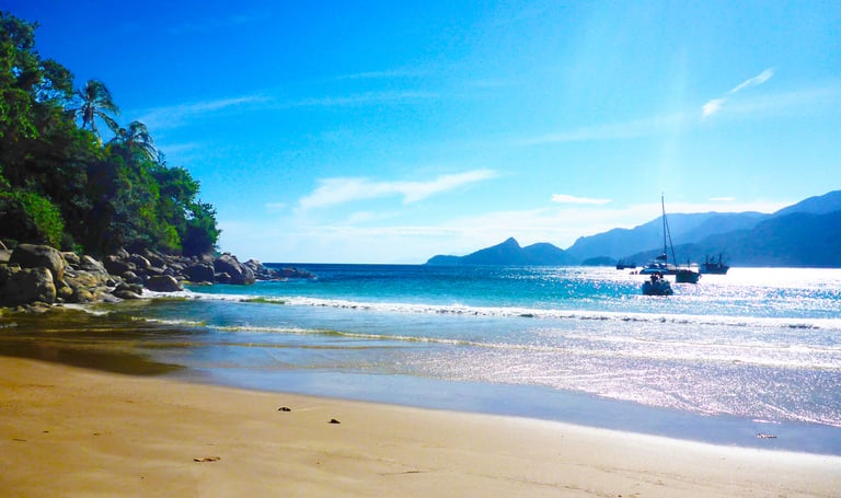 Vista de uma das ilhas de Angra dos Reis, na Costa Verde do Rio de Janeiro