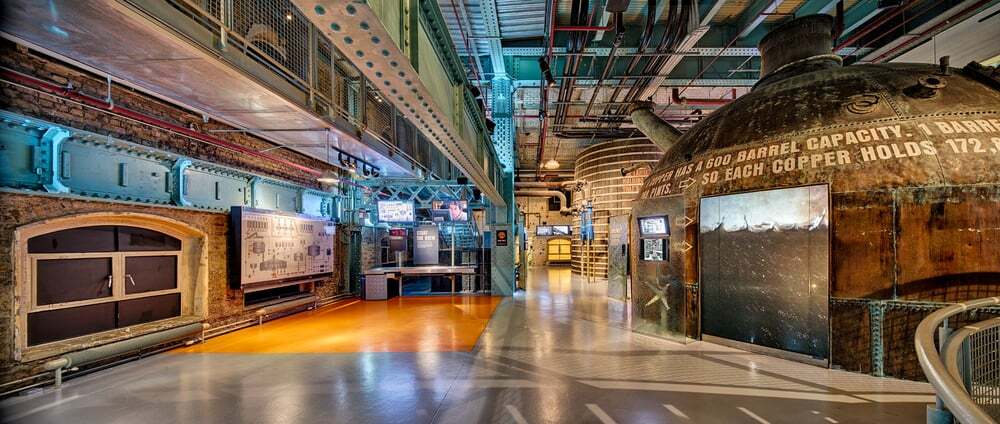Interior da fábrica da Guinness