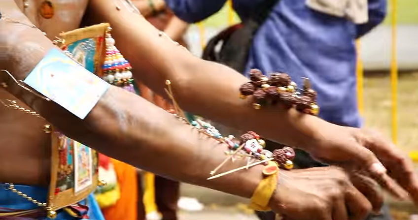 O Festival Thaipusam é a etapa final de um mês inteiro de preparação espiritual