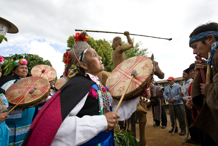 Índios da etnia mapuche