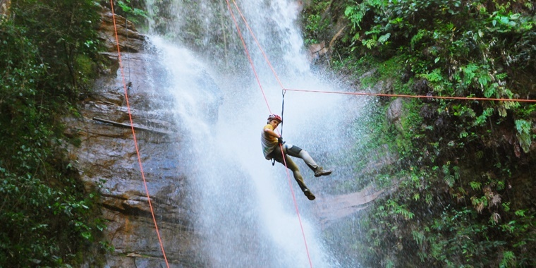 A apenas 32 km do centro de Palmas, Taquaruçu atrai visitantes com suas belezas naturais e boa mesa