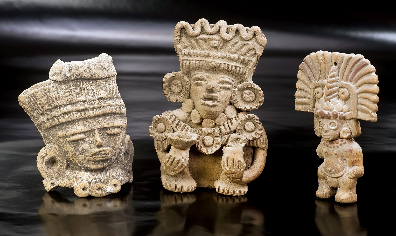 Peças pré-colombianas expostas no Museu Maya