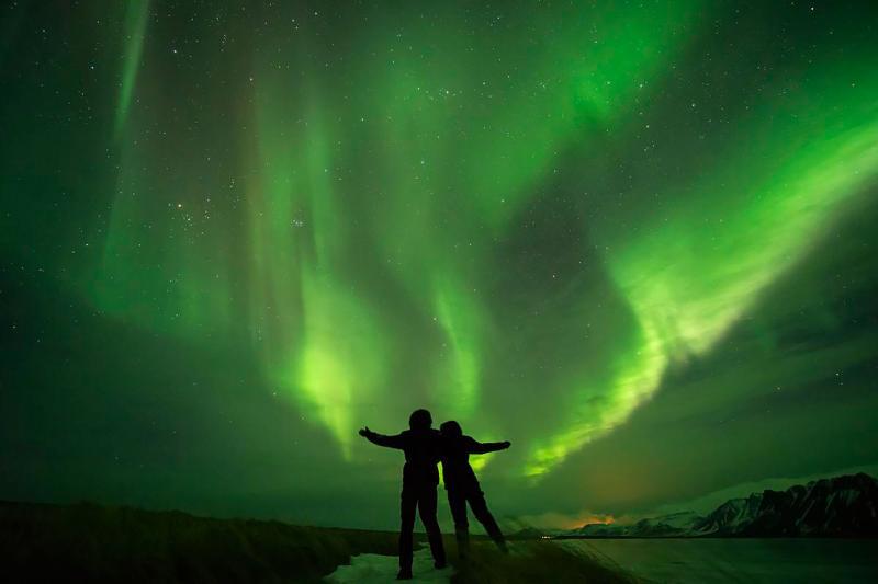 FOTOS: Casal viaja à Noruega para assistir à aurora boreal - fotos