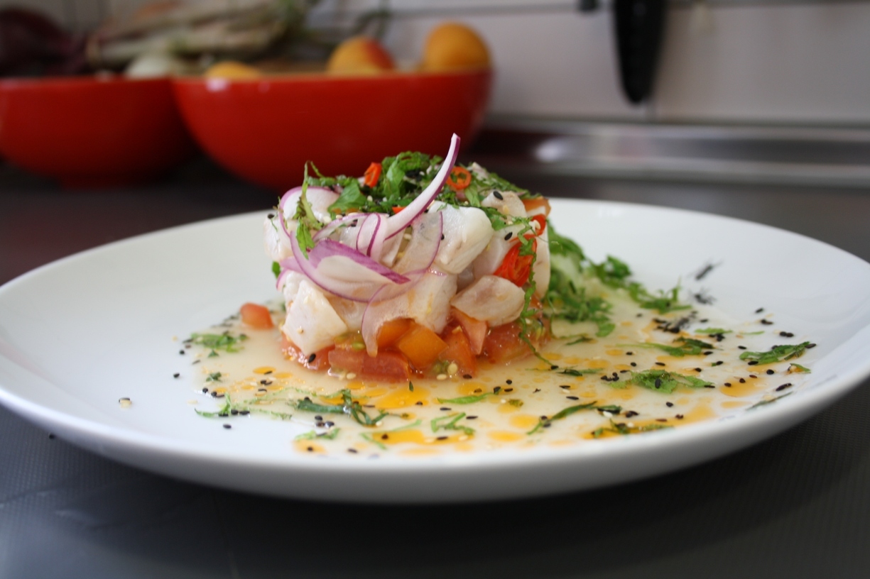 O Ceviche é dos mais conhecidos pratos da culinária peruana