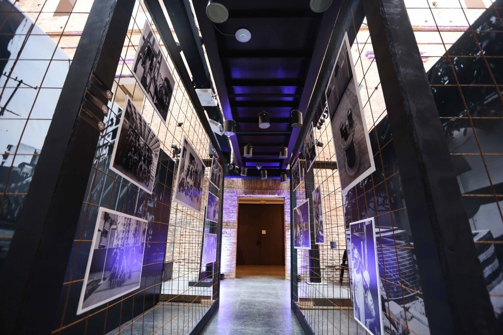 Trabalhos feitos por mestres de obras fotos expostos em São Paulo no fim do ano passado