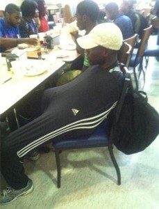 A calça que virou macacão