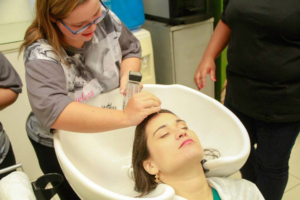 Desde 2013, quando foi criado, o projeto já formou 90 alunos no Brasil e na Itália (Foto: Divulgação)