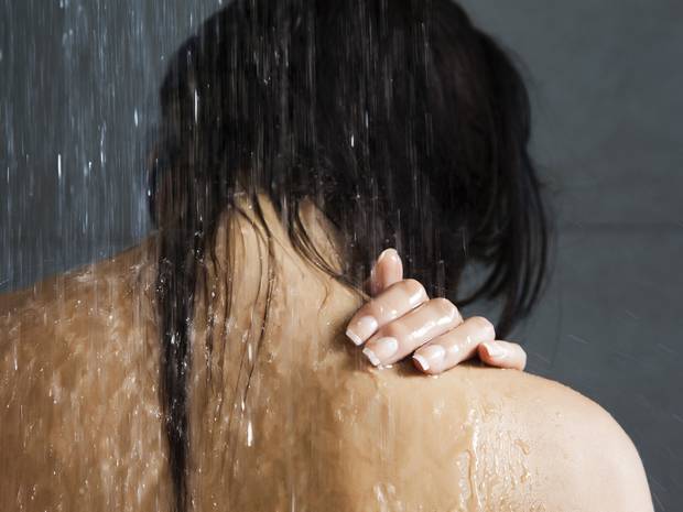 Maioria das mulheres britânicas não toma banho diariamente