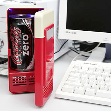 Mini Geladeira USB Retrô