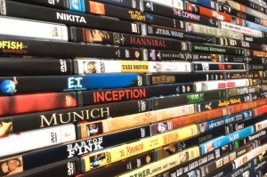 DVDs dos filmes A Beleza Americana e De Volta para o Futuro por R$12,90