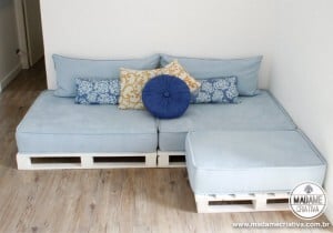 Utilize apenas três pallets para montar o sofá