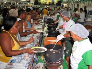 “Serra… dos meus sonhos dourados…”